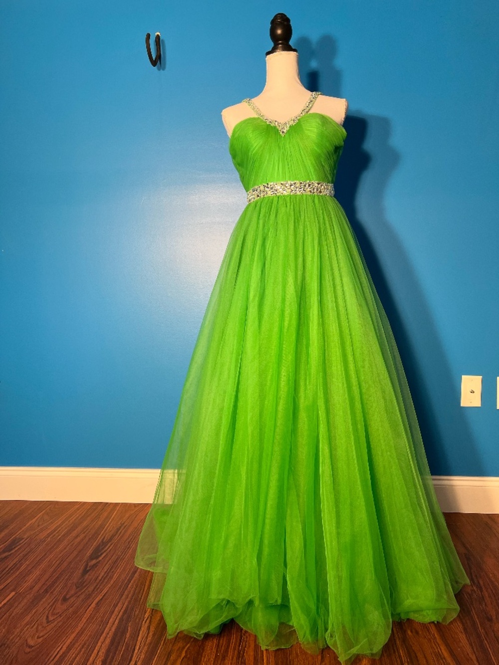 Green Size 4 beaded pageant dress